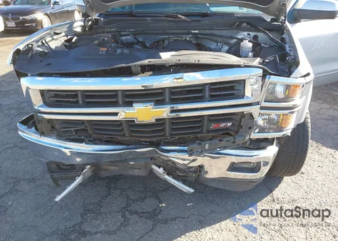 2015 Chevrolet Silverado 1500 2Lt z USA, uszkodzony, nr VIN 3GCUKREC4FG497156